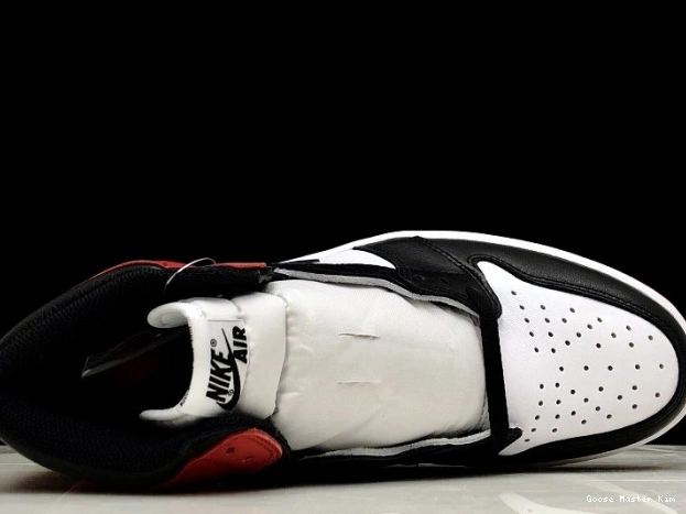 Air Black Jordan Retro 1 Toe 555088-125 0619